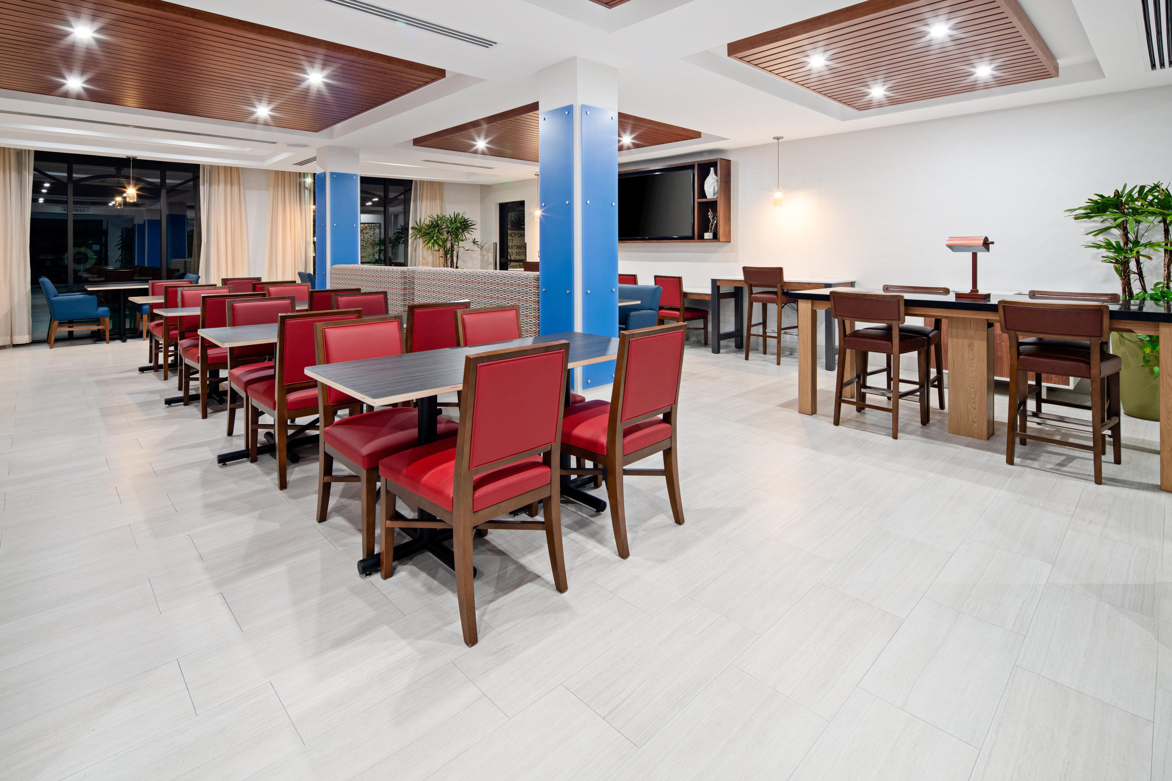 Holiday Inn Express Hotel & Suites Atascadero By Ihg Exterior foto