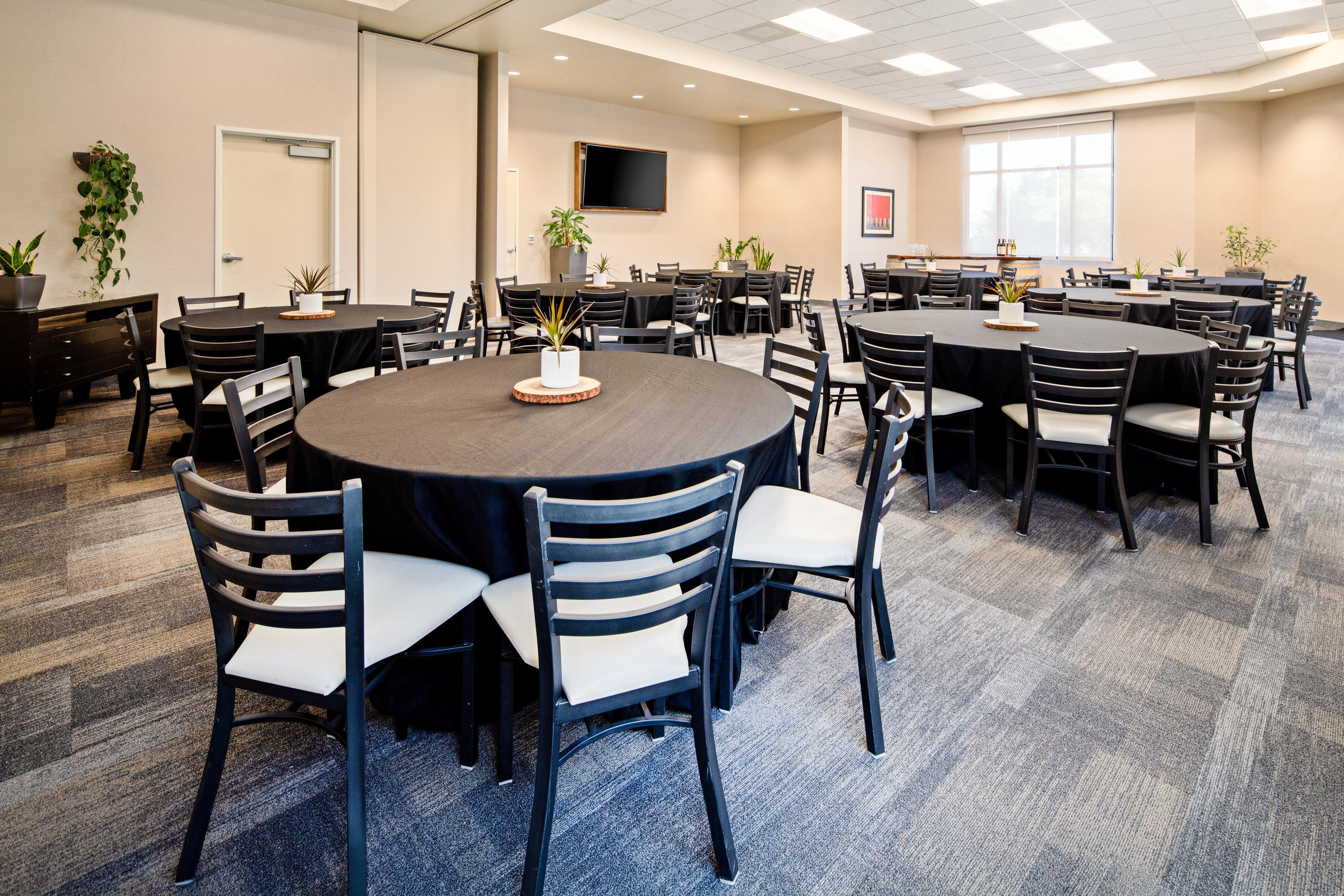 Holiday Inn Express Hotel & Suites Atascadero By Ihg Exterior foto