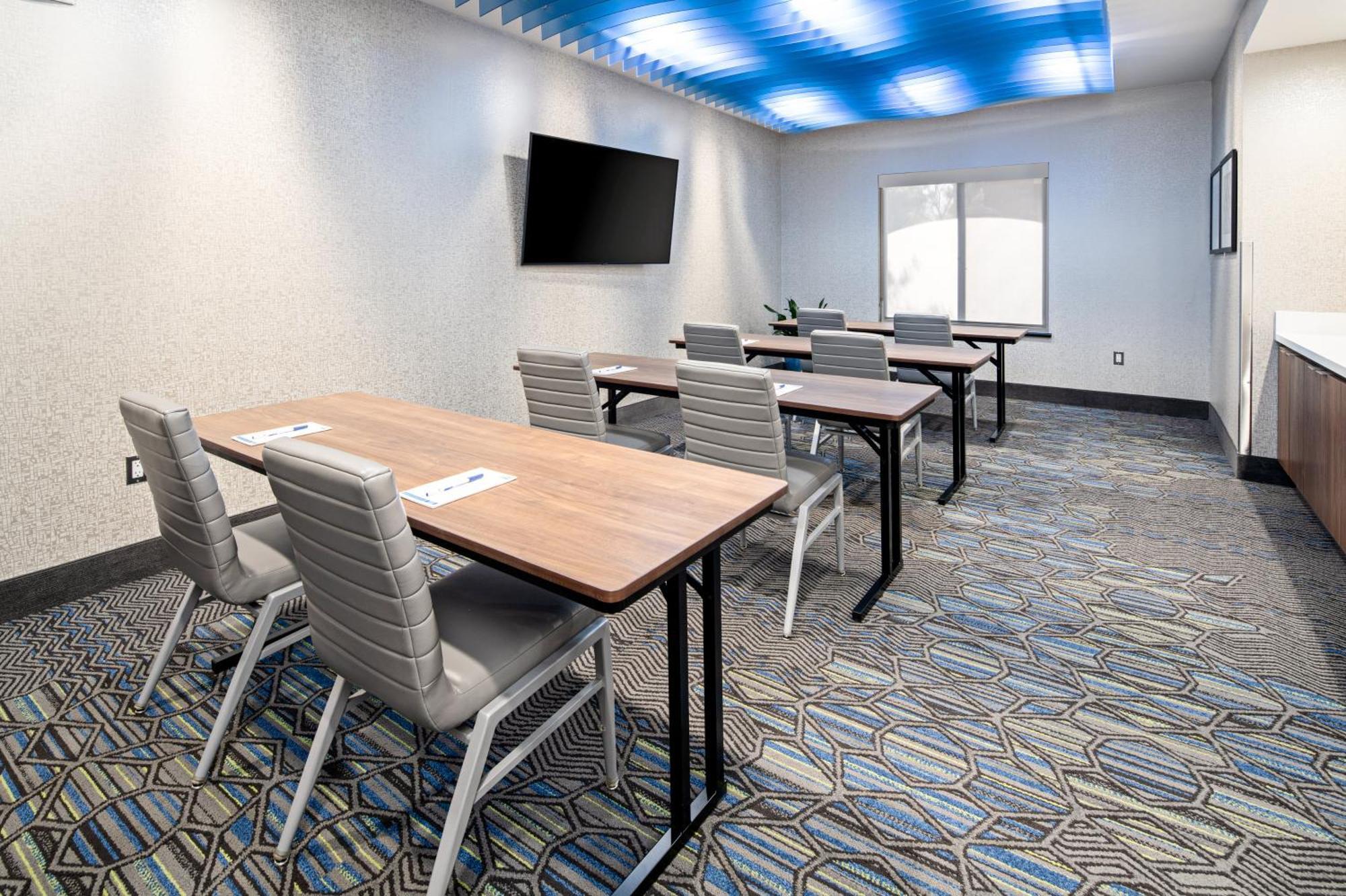 Holiday Inn Express Hotel & Suites Atascadero By Ihg Exterior foto